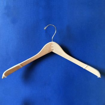 Wood Top Coat Hanger With Grippers